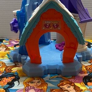 Fisher Price Frozen Little People Play set